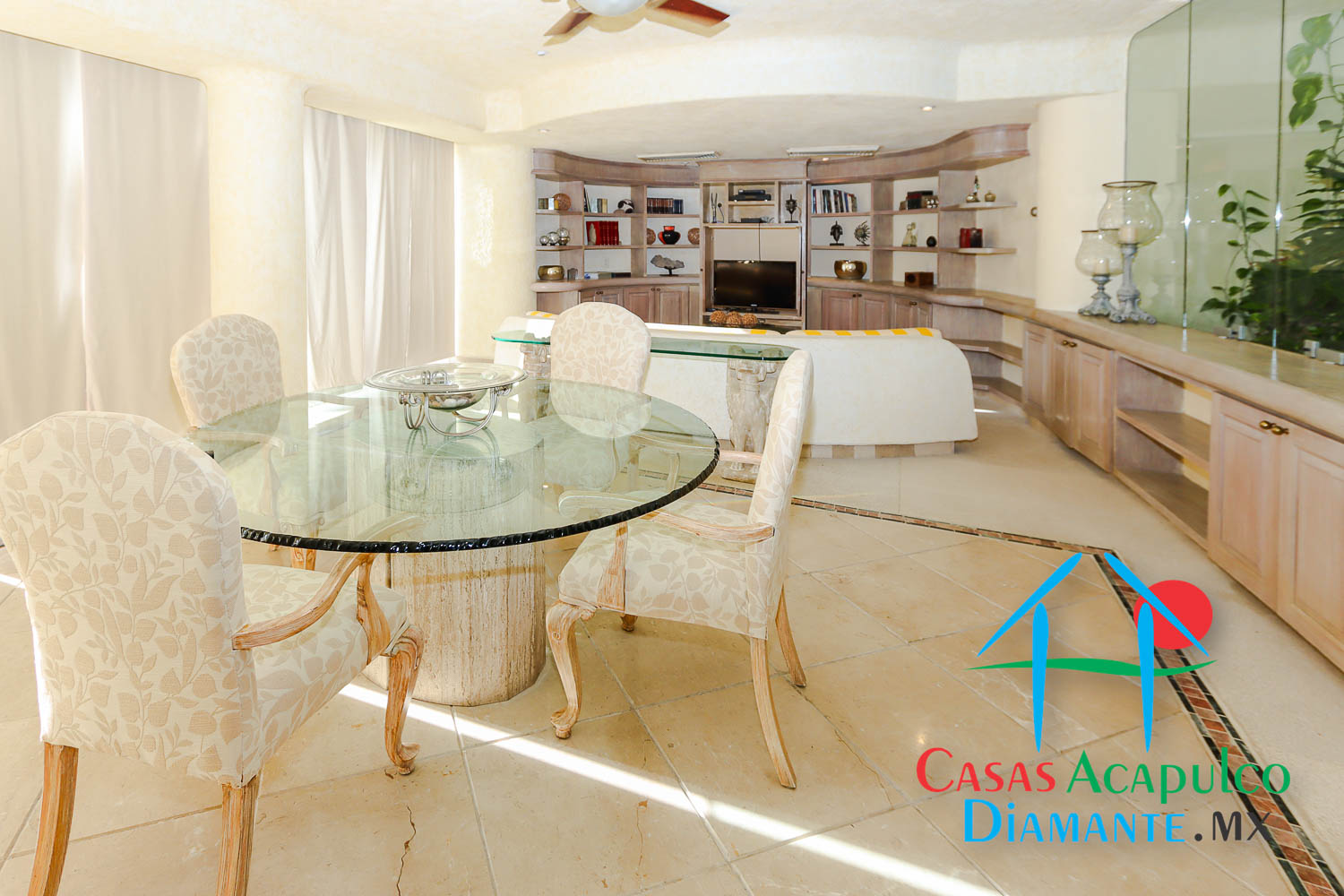 Villa del Sol - Sala de televisión 3